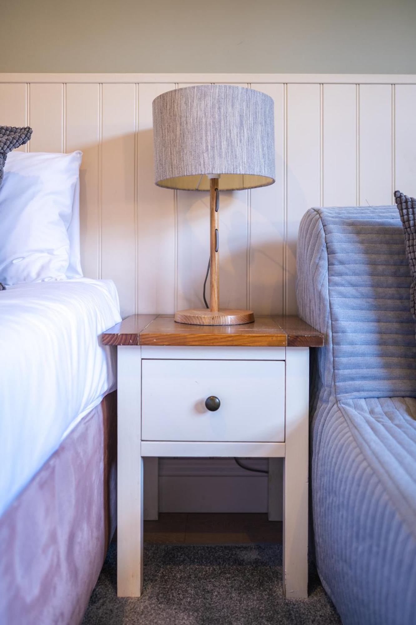 The Oyster Smack Hotel Burnham-on-Crouch ภายนอก รูปภาพ